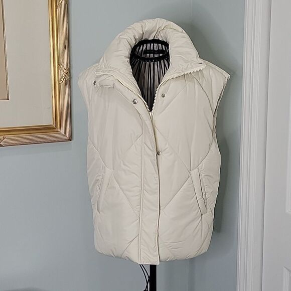 MEROKETTY Cream Puffer Vest Women's Size Small - Picture 2 of 6